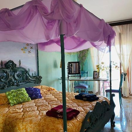 Big House Vicino Al Castello Apartment Rocca Imperiale Ngoại thất bức ảnh